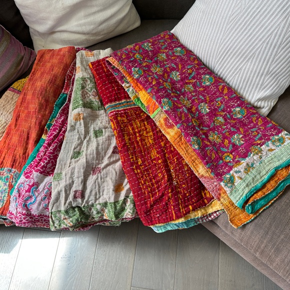 More 💛🩷Beautiful handmade quilts. 100% cotton. One of a kind 💖 Blankets💫 - Picture 6 of 16